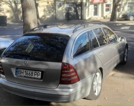 Серый Мерседес 230, объемом двигателя 2.7 л и пробегом 360 тыс. км за 6600 $, фото 4 на Automoto.ua