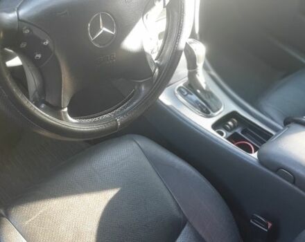 Серый Мерседес 230, объемом двигателя 2.7 л и пробегом 360 тыс. км за 6600 $, фото 5 на Automoto.ua