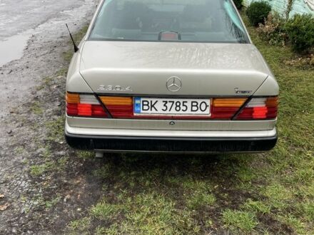 Серый Мерседес 230, объемом двигателя 2.3 л и пробегом 3 тыс. км за 1450 $, фото 1 на Automoto.ua