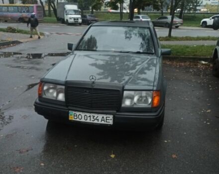 Сірий Мерседес 230, об'ємом двигуна 2.3 л та пробігом 400 тис. км за 1063 $, фото 1 на Automoto.ua