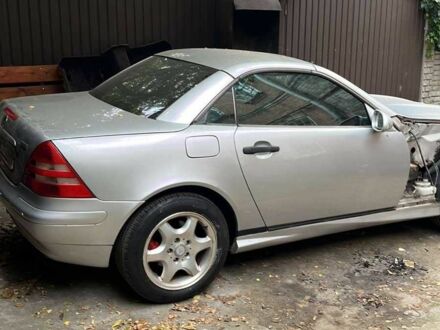 Мерседес 230 1997 в Днепре (Днепропетровске) на Automoto.ua Серый Мерседес 230, объемом двигателя 2.3 л и пробегом 180 тыс. км за 2500 $, фото 1 на Automoto.ua