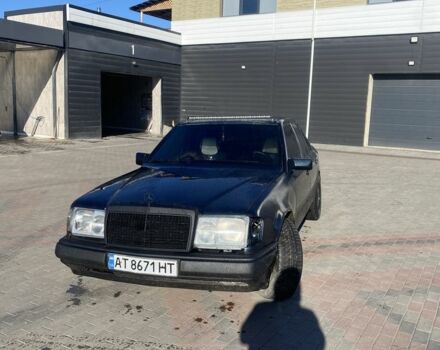 Синий Мерседес 230, объемом двигателя 2.3 л и пробегом 269 тыс. км за 2100 $, фото 1 на Automoto.ua
