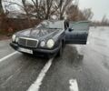 Синий Мерседес 230, объемом двигателя 2.3 л и пробегом 470 тыс. км за 1800 $, фото 1 на Automoto.ua