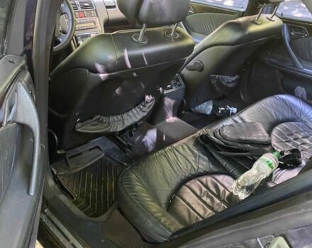 Синий Мерседес 230, объемом двигателя 2.3 л и пробегом 312 тыс. км за 2499 $, фото 2 на Automoto.ua