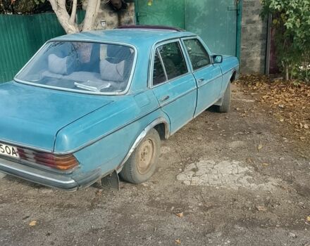 Синій Мерседес 230, об'ємом двигуна 2 л та пробігом 1 тис. км за 700 $, фото 2 на Automoto.ua