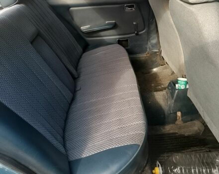 Синій Мерседес 230, об'ємом двигуна 2 л та пробігом 1 тис. км за 700 $, фото 5 на Automoto.ua