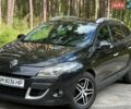 Синий Мерседес 230, объемом двигателя 2.3 л и пробегом 300 тыс. км за 1210 $, фото 1 на Automoto.ua