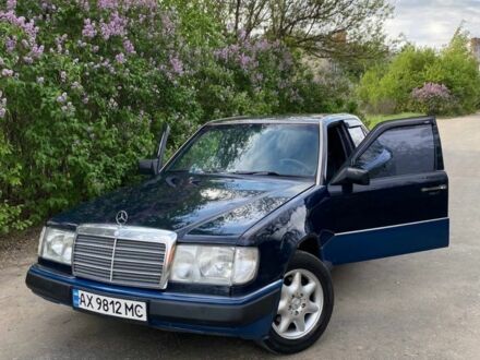 Мерседес 230 1987 у Мерефа на Automoto.ua Синій Мерседес 230, об'ємом двигуна 2.3 л та пробігом 350 тис. км за 2900 $, фото 1 на Automoto.ua