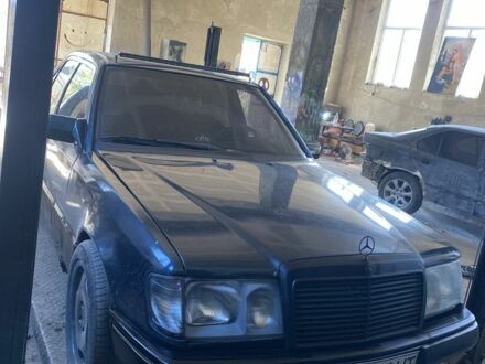 Синий Мерседес 230, объемом двигателя 2.3 л и пробегом 269 тыс. км за 2100 $, фото 1 на Automoto.ua