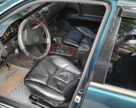Зелений Мерседес 230, об'ємом двигуна 2.3 л та пробігом 500 тис. км за 2200 $, фото 6 на Automoto.ua