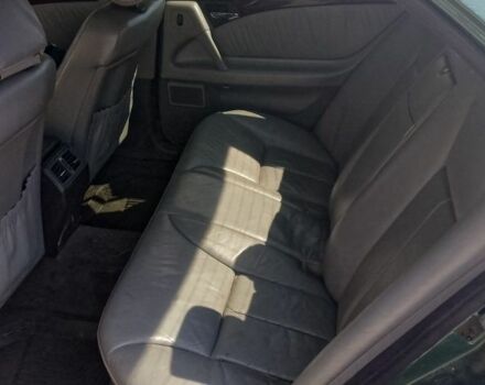 Зеленый Мерседес 230, объемом двигателя 0 л и пробегом 415 тыс. км за 2350 $, фото 7 на Automoto.ua