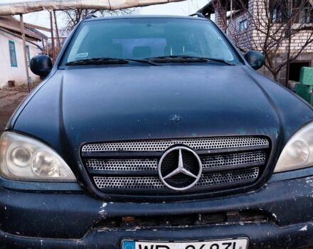 Зелений Мерседес 230, об'ємом двигуна 2.3 л та пробігом 1 тис. км за 2100 $, фото 1 на Automoto.ua