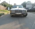 Білий Мерседес 240, об'ємом двигуна 2.4 л та пробігом 999 тис. км за 802 $, фото 1 на Automoto.ua