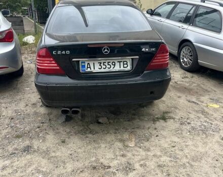 Черный Мерседес 240, объемом двигателя 2.6 л и пробегом 356 тыс. км за 3750 $, фото 5 на Automoto.ua