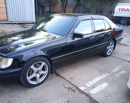 Черный Мерседес 240, объемом двигателя 3 л и пробегом 555 тыс. км за 7000 $, фото 5 на Automoto.ua