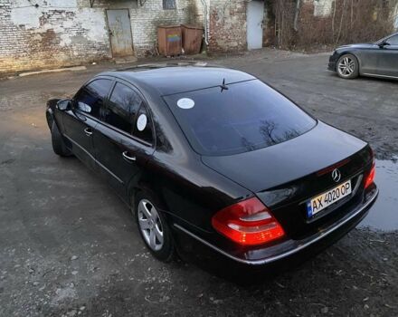 Черный Мерседес 240, объемом двигателя 2.6 л и пробегом 260 тыс. км за 6500 $, фото 3 на Automoto.ua