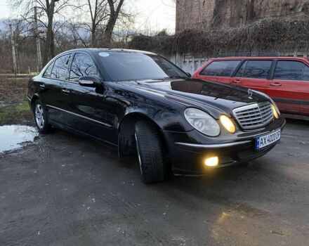 Черный Мерседес 240, объемом двигателя 2.6 л и пробегом 260 тыс. км за 6500 $, фото 5 на Automoto.ua