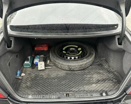 Чорний Мерседес 240, об'ємом двигуна 2.6 л та пробігом 306 тис. км за 5500 $, фото 14 на Automoto.ua