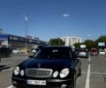 Чорний Мерседес 240, об'ємом двигуна 2.6 л та пробігом 382 тис. км за 4991 $, фото 1 на Automoto.ua