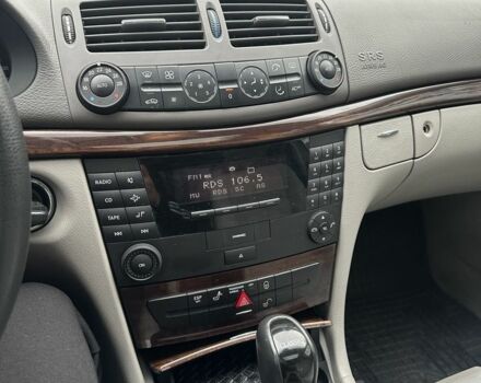 Чорний Мерседес 240, об'ємом двигуна 2.6 л та пробігом 306 тис. км за 5500 $, фото 17 на Automoto.ua