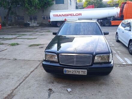 Черный Мерседес 240, объемом двигателя 3 л и пробегом 555 тыс. км за 7000 $, фото 1 на Automoto.ua