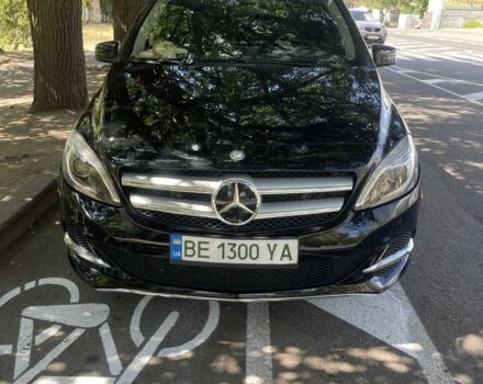 Черный Мерседес 240, объемом двигателя 0 л и пробегом 91 тыс. км за 9500 $, фото 1 на Automoto.ua