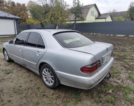 Серый Мерседес 240, объемом двигателя 2.4 л и пробегом 321 тыс. км за 1999 $, фото 3 на Automoto.ua