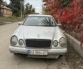Сірий Мерседес 240, об'ємом двигуна 2.4 л та пробігом 298 тис. км за 2001 $, фото 1 на Automoto.ua