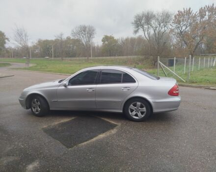 Серый Мерседес 240, объемом двигателя 2.6 л и пробегом 340 тыс. км за 5500 $, фото 9 на Automoto.ua