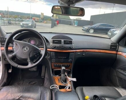 Сірий Мерседес 240, об'ємом двигуна 2.8 л та пробігом 316 тис. км за 5400 $, фото 7 на Automoto.ua