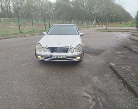 Серый Мерседес 240, объемом двигателя 2.6 л и пробегом 340 тыс. км за 5500 $, фото 6 на Automoto.ua