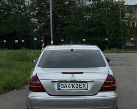 Серый Мерседес 240, объемом двигателя 2.8 л и пробегом 380 тыс. км за 4600 $, фото 3 на Automoto.ua