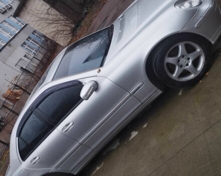 Сірий Мерседес 240, об'ємом двигуна 2.6 л та пробігом 300 тис. км за 6500 $, фото 3 на Automoto.ua