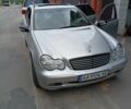 Серый Мерседес 240, объемом двигателя 2.6 л и пробегом 320 тыс. км за 4210 $, фото 1 на Automoto.ua
