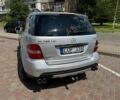 Серый Мерседес 240, объемом двигателя 3 л и пробегом 300 тыс. км за 5000 $, фото 7 на Automoto.ua