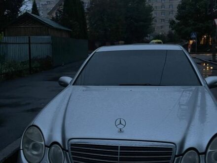 Сірий Мерседес 240, об'ємом двигуна 2.6 л та пробігом 320 тис. км за 4500 $, фото 1 на Automoto.ua