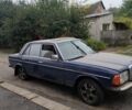 Синий Мерседес 240, объемом двигателя 0 л и пробегом 3 тыс. км за 556 $, фото 1 на Automoto.ua