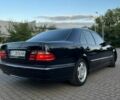 Синий Мерседес 240, объемом двигателя 2.4 л и пробегом 310 тыс. км за 2599 $, фото 3 на Automoto.ua
