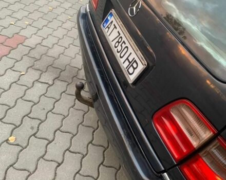 Синій Мерседес 240, об'ємом двигуна 2.4 л та пробігом 400 тис. км за 2350 $, фото 6 на Automoto.ua