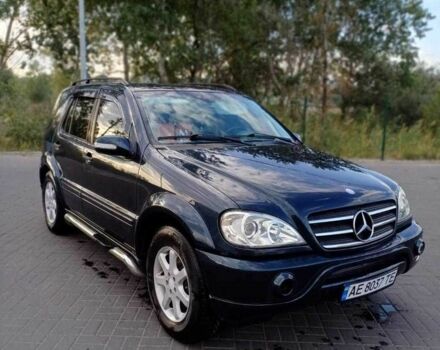 Синий Мерседес 240, объемом двигателя 2.7 л и пробегом 1000 тыс. км за 6100 $, фото 1 на Automoto.ua