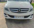 Белый Мерседес 250, объемом двигателя 0 л и пробегом 144 тыс. км за 9900 $, фото 1 на Automoto.ua