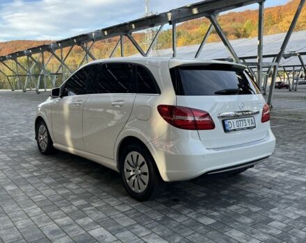 Белый Мерседес 250, объемом двигателя 0 л и пробегом 87 тыс. км за 9800 $, фото 4 на Automoto.ua