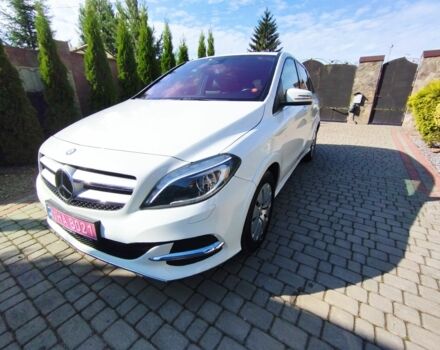 Белый Мерседес 250, объемом двигателя 0 л и пробегом 98 тыс. км за 9500 $, фото 19 на Automoto.ua
