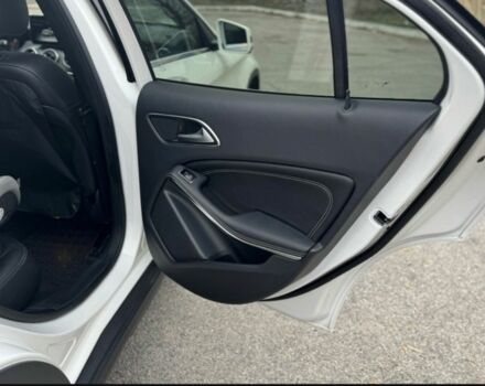 Белый Мерседес 250, объемом двигателя 2 л и пробегом 24 тыс. км за 24000 $, фото 7 на Automoto.ua