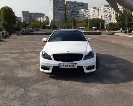 Білий Мерседес 250, об'ємом двигуна 1.8 л та пробігом 140 тис. км за 14000 $, фото 3 на Automoto.ua