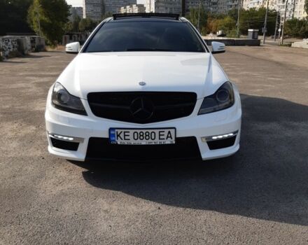 Белый Мерседес 250, объемом двигателя 1.8 л и пробегом 140 тыс. км за 14000 $, фото 8 на Automoto.ua