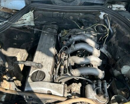 Белый Мерседес 250, объемом двигателя 2.5 л и пробегом 550 тыс. км за 900 $, фото 4 на Automoto.ua