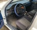 Белый Мерседес 250, объемом двигателя 2.5 л и пробегом 400 тыс. км за 3000 $, фото 4 на Automoto.ua