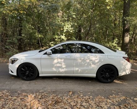 Білий Мерседес 250, об'ємом двигуна 2 л та пробігом 236 тис. км за 13999 $, фото 6 на Automoto.ua