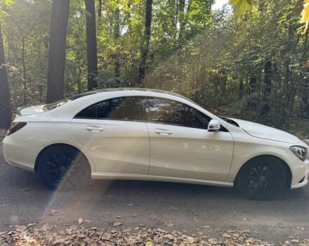 Білий Мерседес 250, об'ємом двигуна 2 л та пробігом 236 тис. км за 13999 $, фото 7 на Automoto.ua